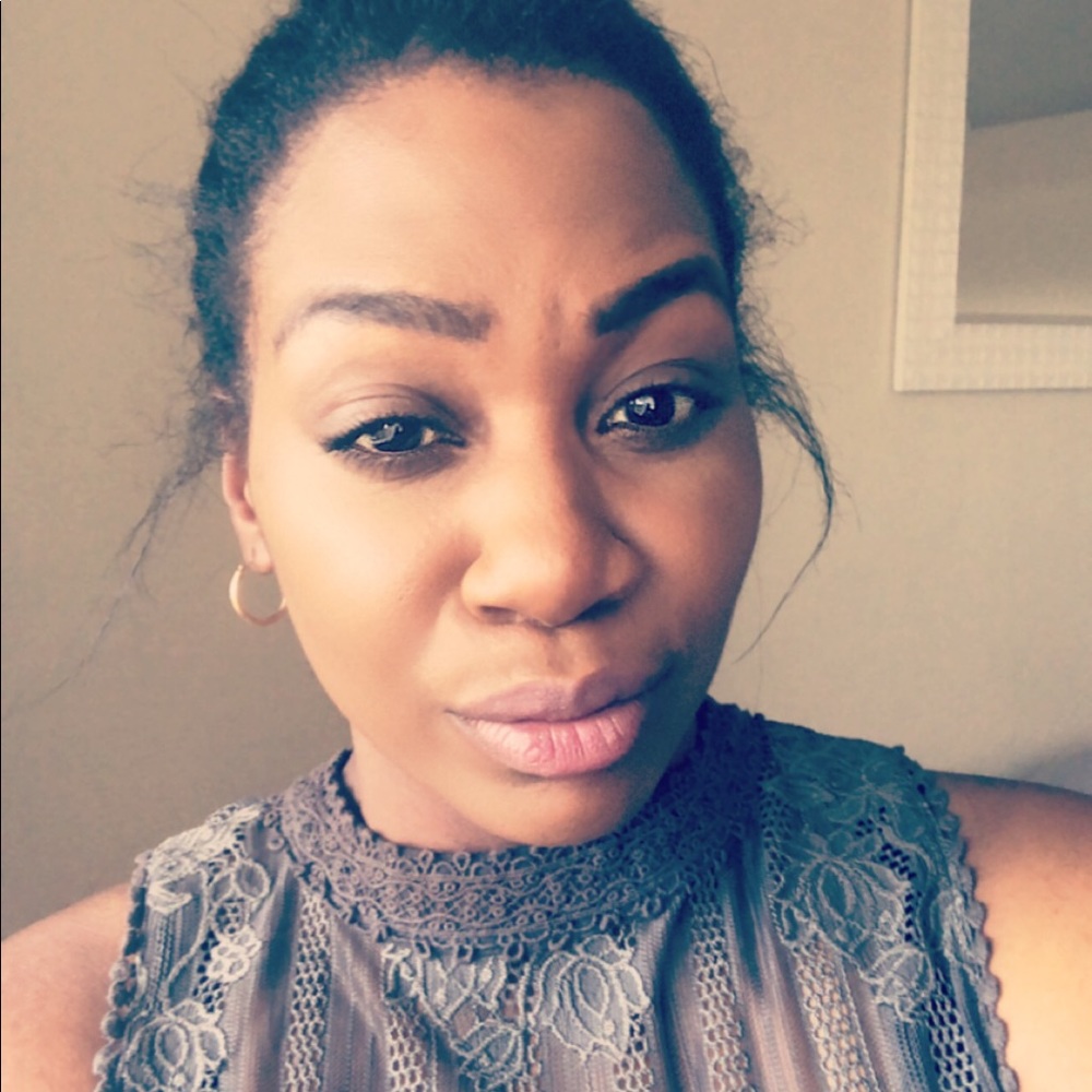 Meet your Posher, Danae